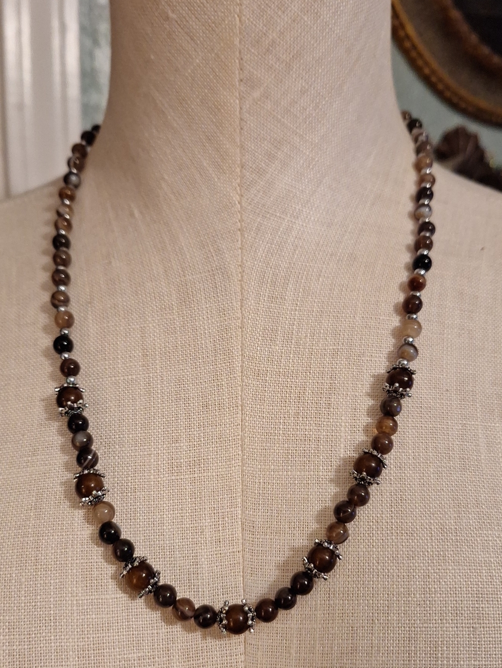 Fall Brown Agate Beaded Necklace -Elegant Natural Stone Design